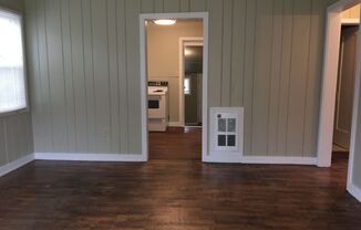 3 beds, 1 bath, $1,550