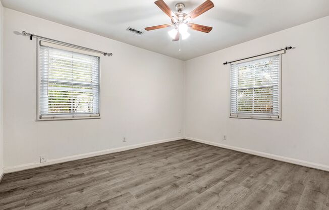 3 beds, 1 bath, $2,400