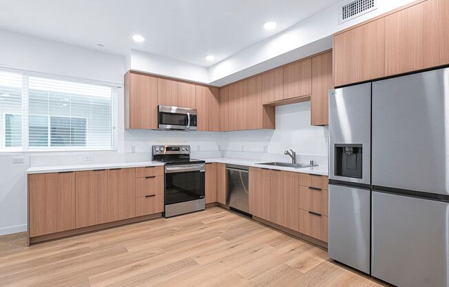 3 beds, 2 baths, 1,400 sqft, $3,700, Unit 502