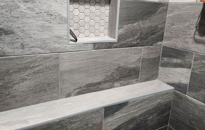 2 beds, 2 baths, $1,900, Unit Unit 1009