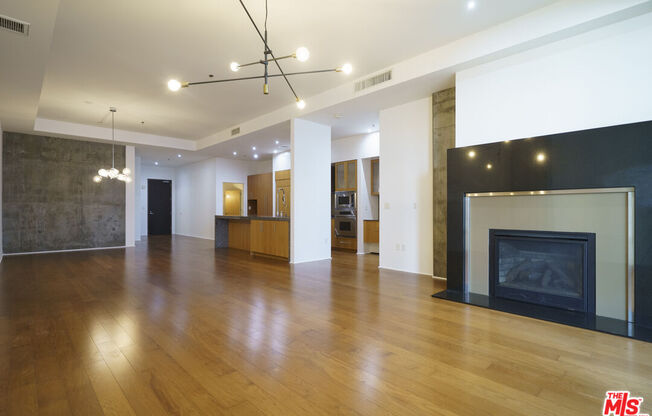 2 beds, 3 baths, 1,950 sqft, $6,500, Unit PH 3