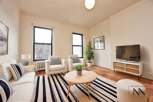 898 UN ST