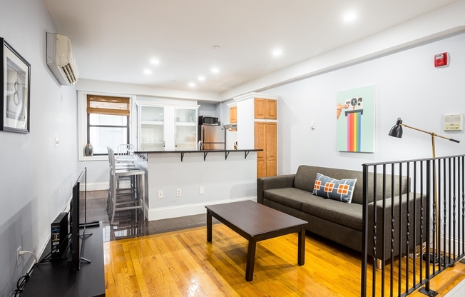 90 Warrenton St.