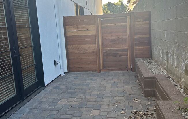 2 beds, 2.5 baths, 1,140 sqft, $4,000, Unit 120