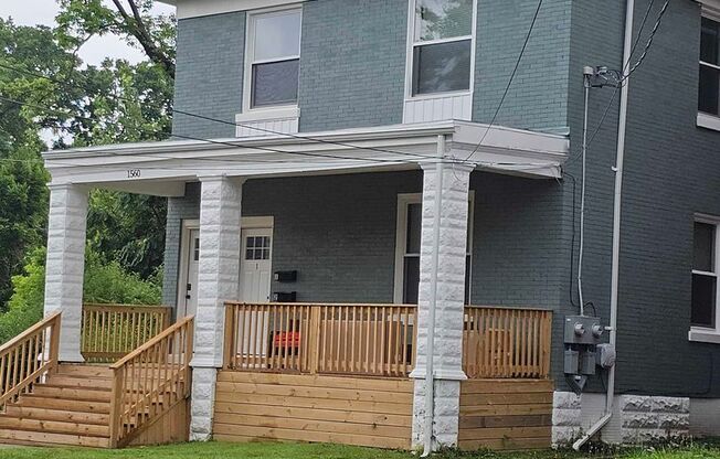 1560 Dixmont