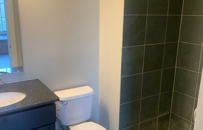 Studio, 2 baths, 887 sqft, $1,857, Unit 107