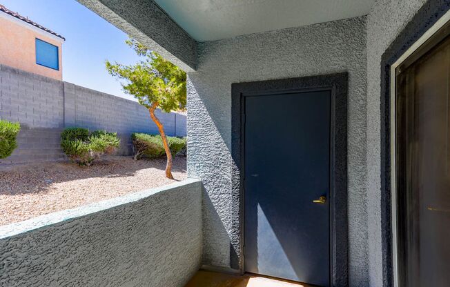 3 beds, 2 baths, $1,595, Unit Building #11