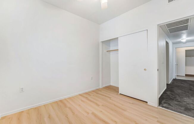 3 beds, 2 baths, $1,600, Unit # 176