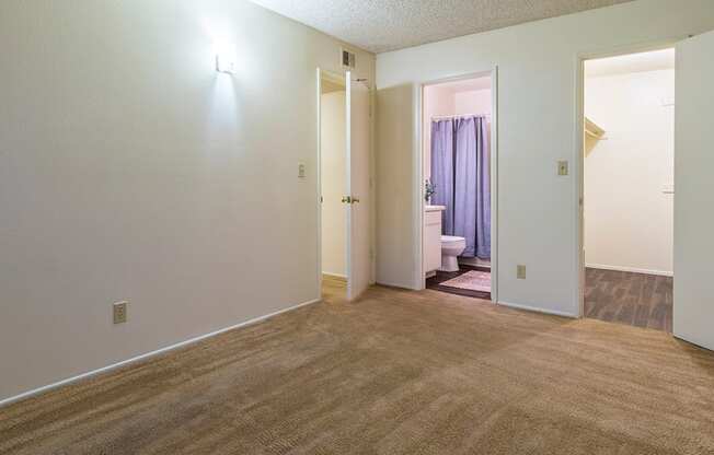 Tanglewood bedroom with carpet flooring and nice lighting