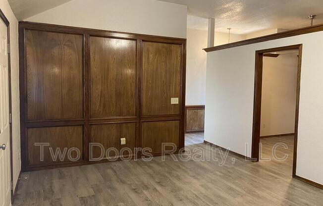 1121 SW 100 TERRACE