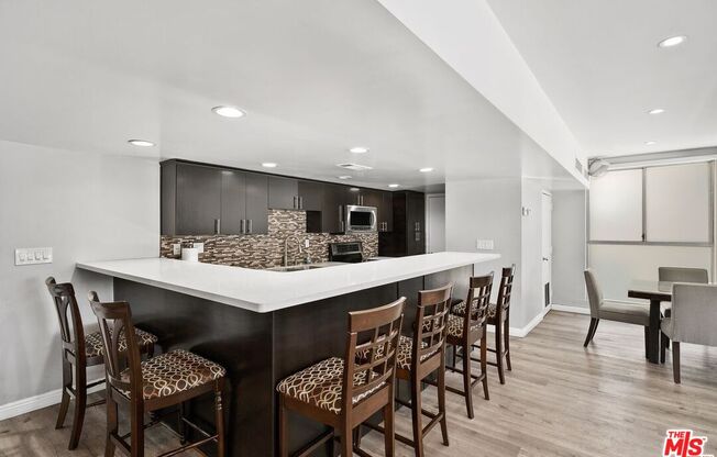 1 bed, 2 baths, 1,260 sqft, $3,700, Unit 507