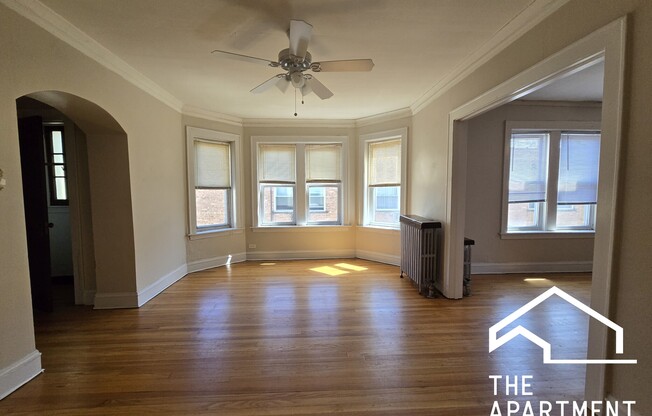 1936 W Estes Ave