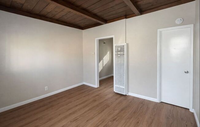 LB0356 (RUBS)  (Imp.)