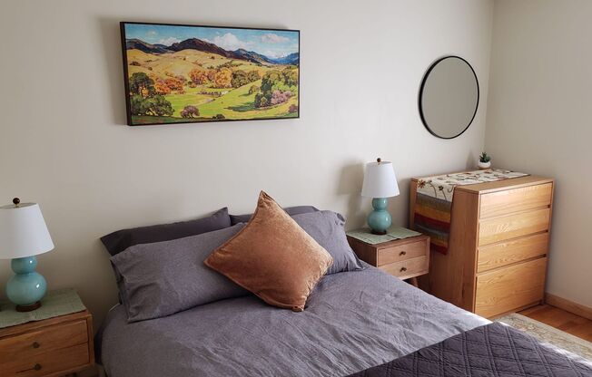 Large 1 bedroom Heat, Hot Water and WIFI Included, 2 blocks from Elm Park in WPI South Village