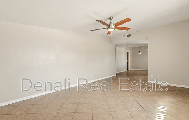 11821 N 36 ST