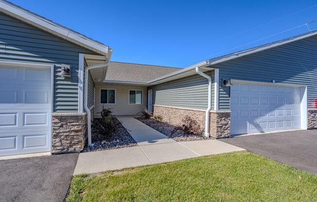 2 beds, 2 baths, 1,110 sqft, $1,785, Unit BS 962-04