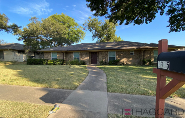 Large Updated Plano 4/2+/2 single family home - a must see