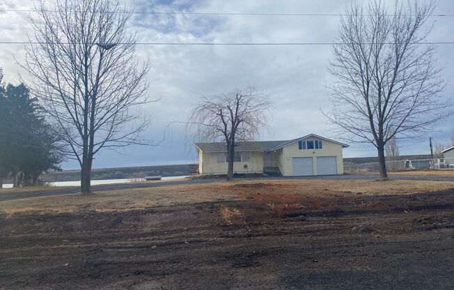 Stunning Water View House for Rent