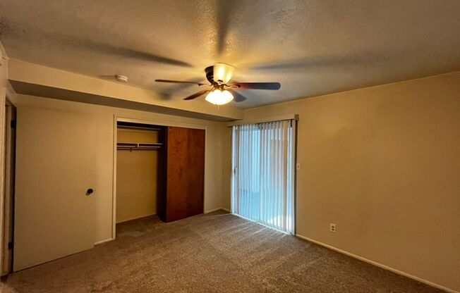 3 beds, 2 baths, $1,795, Unit # 11