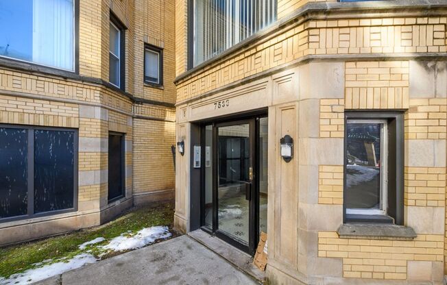 7527-35 S. Essex Ave.