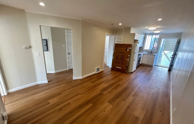 153 SICKLES AVE