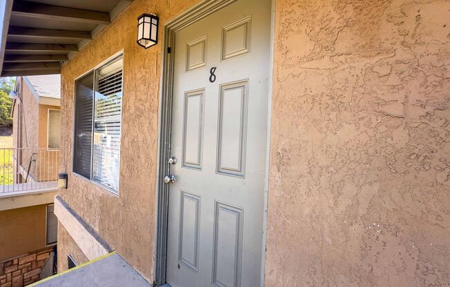 2 beds, 1 bath, $1,975, Unit 4968-08