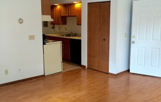 2 beds, 1 bath, $1,245, Unit 1