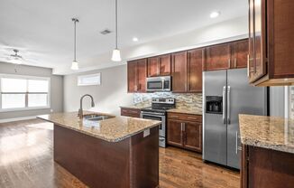 Large 2 Bedroom Condo For Rent Near Downtown Clarksville!