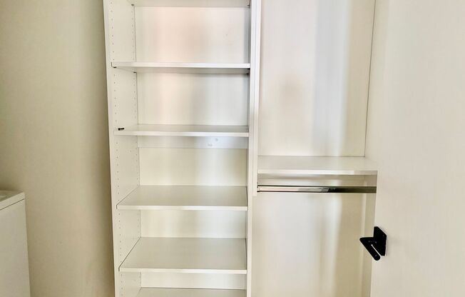 1 bed, 1.5 baths, 861 sqft, $1,850, Unit 505