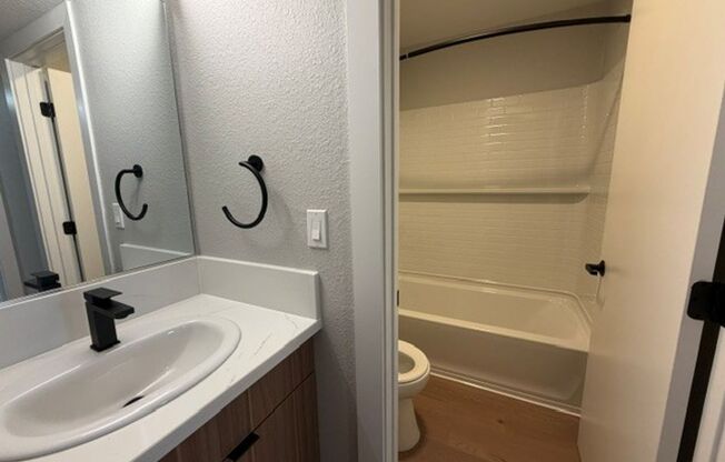 1 bed, 1 bath, 748 sqft, $2,675, Unit F-410