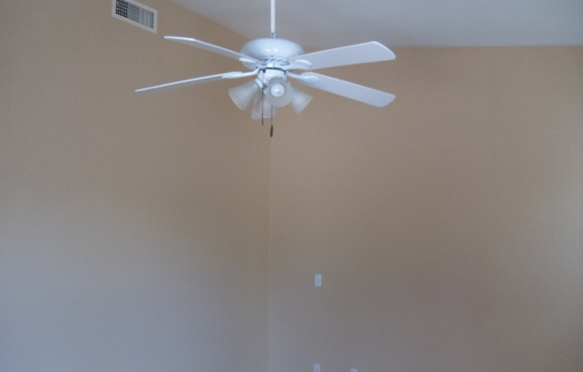 3 bed 2 bath single level house in core Chandler