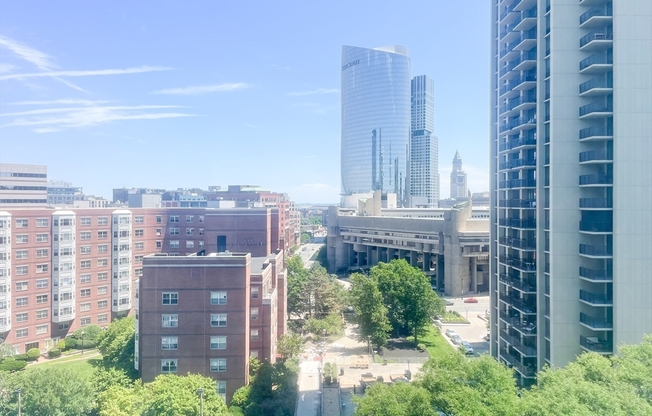 1 bed, 1 bath, 879 sqft, $3,750, Unit 11J