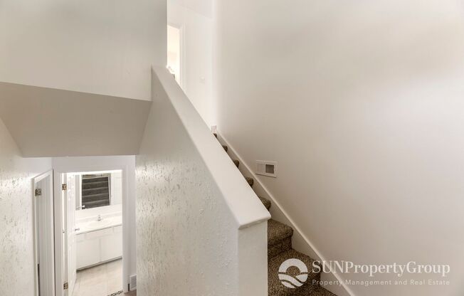 Updated Duplex In Great West Valley Area