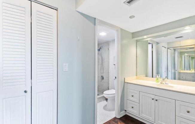 2 beds, 2 baths, 1,100 sqft, $2,000