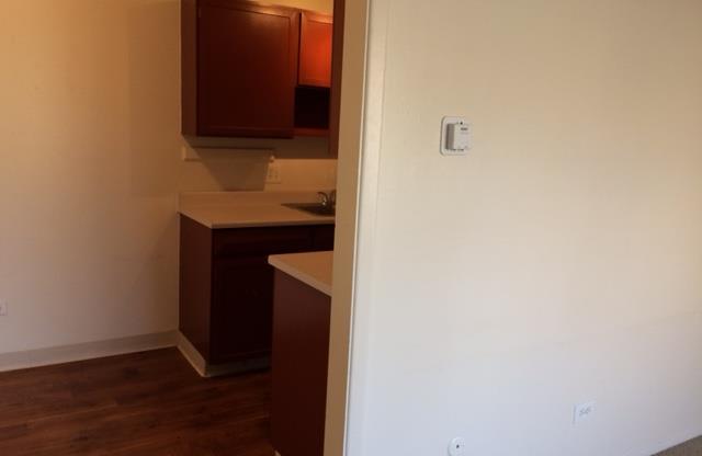 1 bed, 1 bath, 600 sqft, $1,225, Unit 302