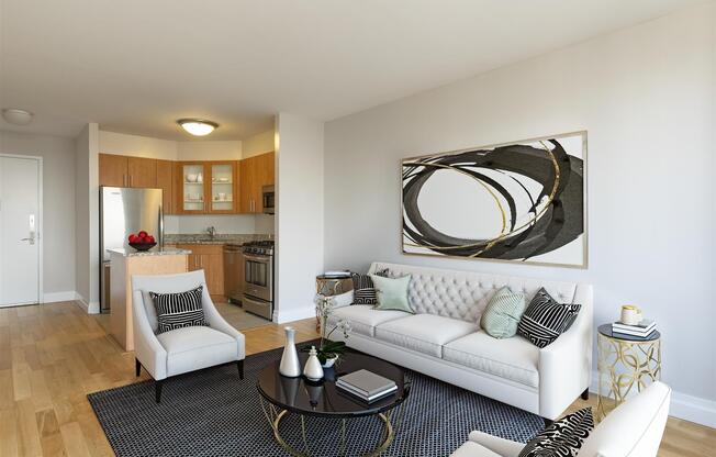 1 bed, 1 bath, 586 sqft, $5,695, Unit 21H