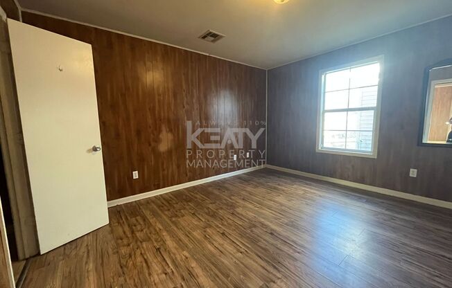 3 bed, 2 bath home now available in Lafayette!