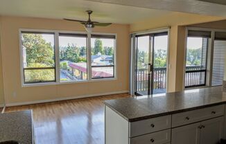 2 beds, 2 baths, $2,600, Unit Apt 303