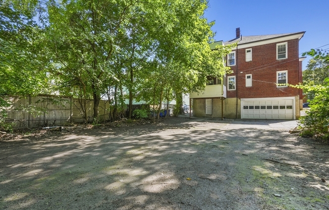 4 beds, 2 baths, 2,100 sqft, $6,000, Unit 2