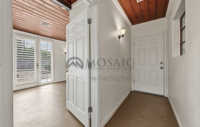 3 beds, 2 baths, 1,553 sqft, $2,300