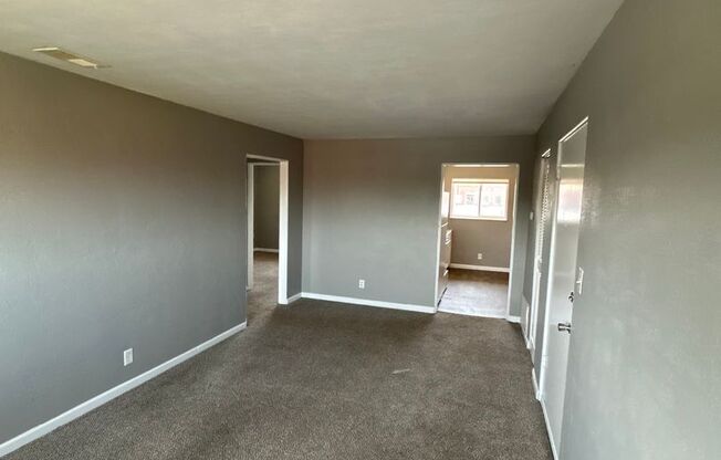 2 beds, 1 bath, 750 sqft, $1,095, Unit B10 1015 17