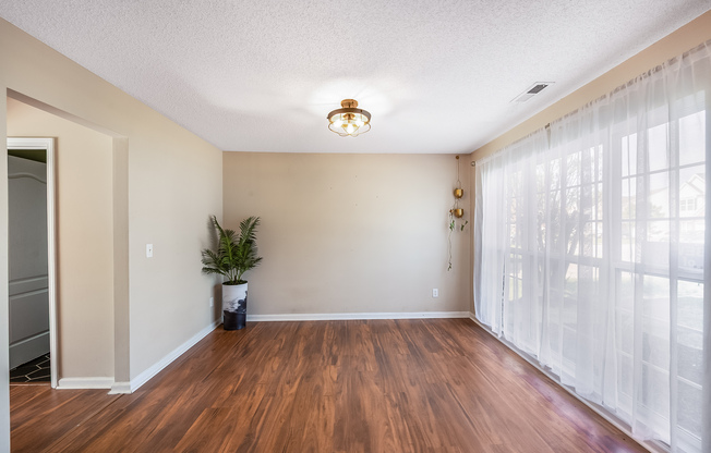2924 TUCKLAND DR