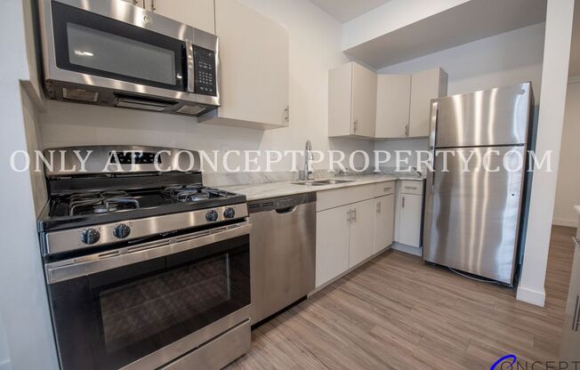 2 beds, 2 baths, 900 sqft, $2,399, Unit 202
