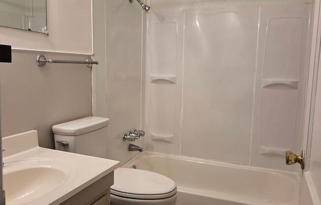 Three Bedroom Home in Gastonia
