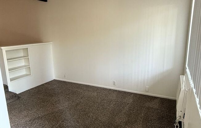 Studio, 1 bath, $995, Unit 08