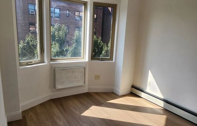 141-35 PERSHING CRESCENT