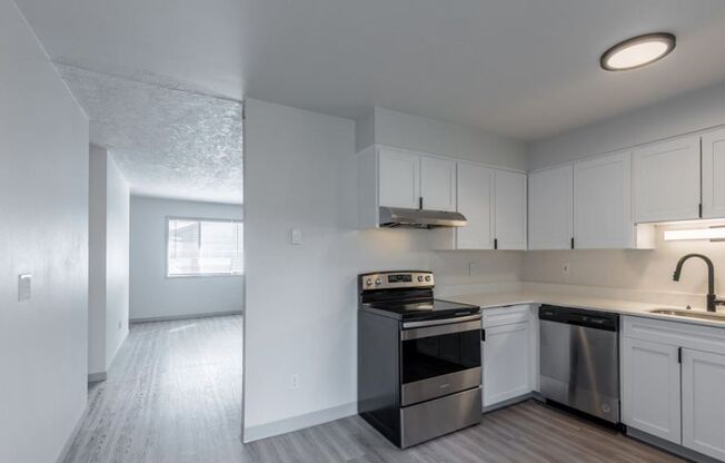 1 bed, 1 bath, 950 sqft, $1,699, Unit 2472