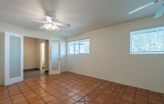 3 beds, 2 baths, $3,195