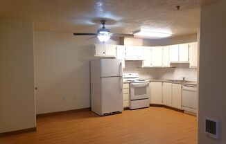 3 beds, 2 baths, $1,695, Unit 120 SE 143rd #5