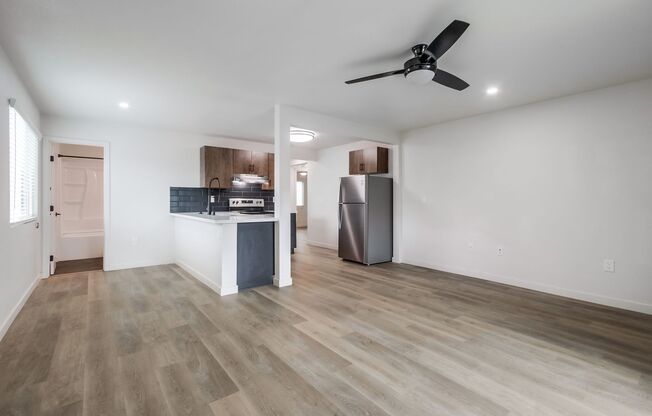 2 beds, 2 baths, 775 sqft, $2,995, Unit 4840-6